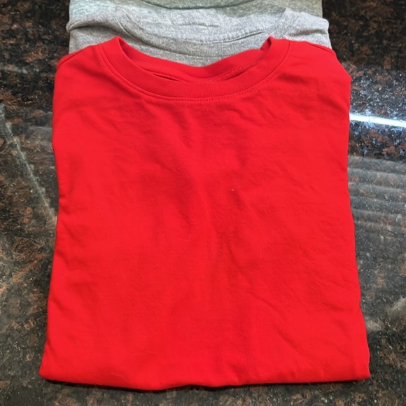 Boys shirt bundle size small 6/8. Gently used. Great price ⭐️ - Picture 6 of 9